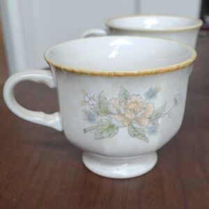 Mikasa Avante Floral Teacup